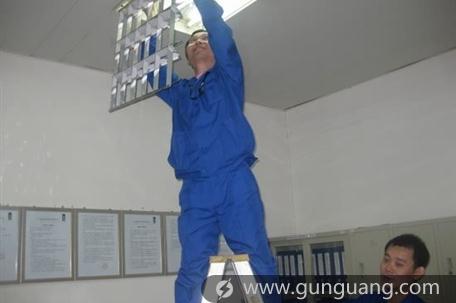 兰山区久隆奥斯卡电工上门服务_更换马桶_修电