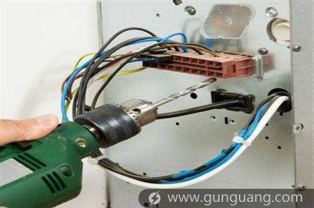 兰山区银座中心查修各种电路故障_电工师傅上门维修_修理电路