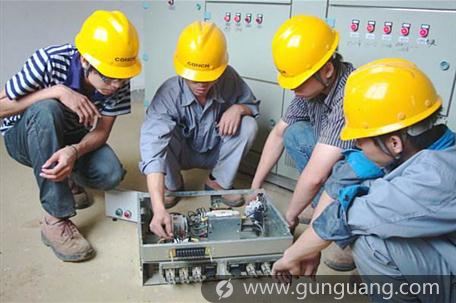 北城新区恒大华府电工安装_修理水箱漏水_更换插座